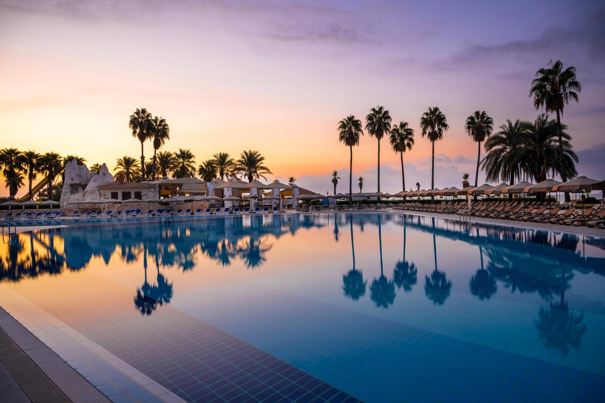 Adora & 5* Belek