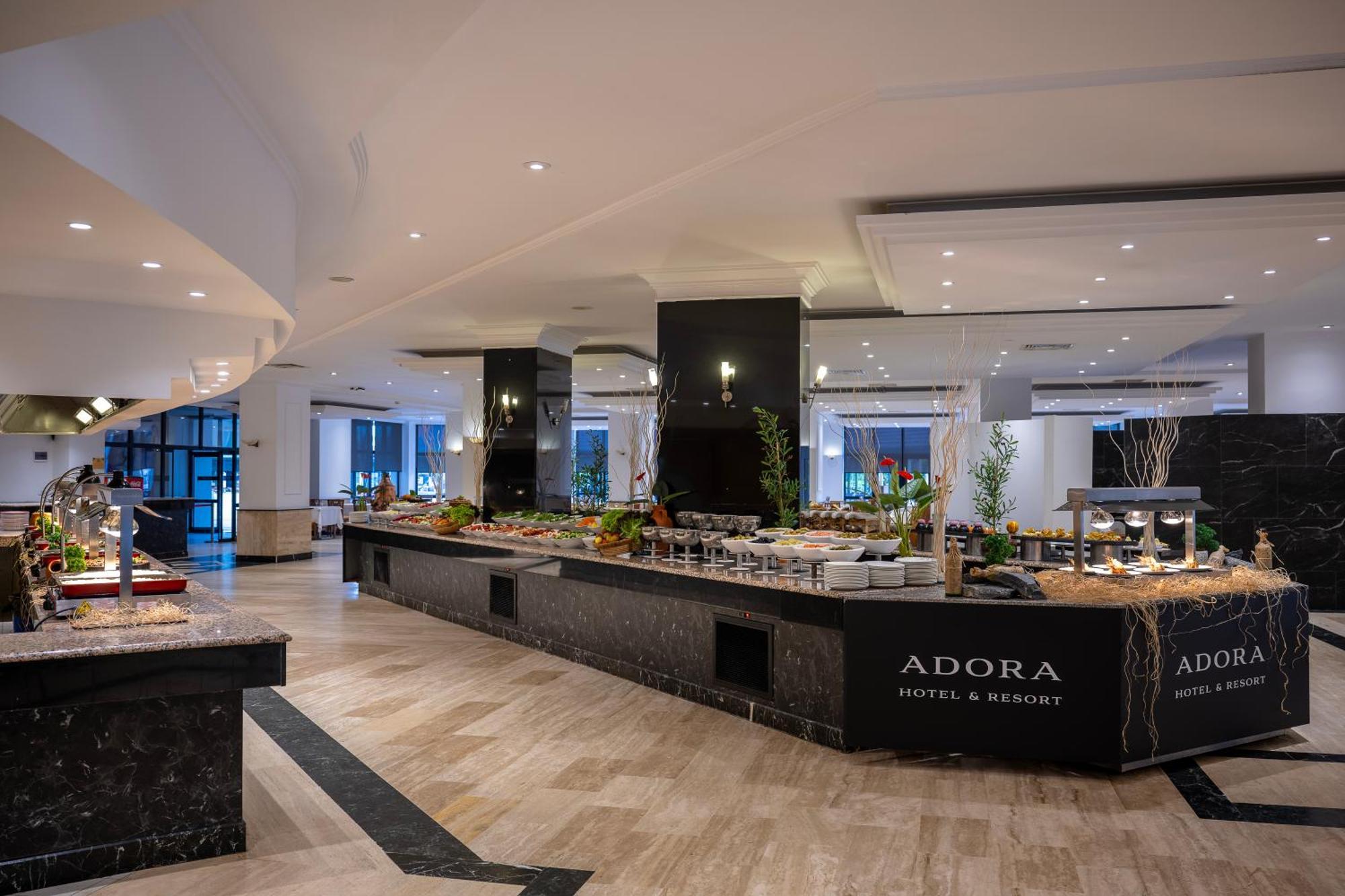 Complex Adora &